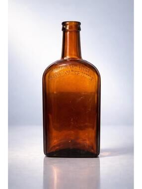 Wheaton Glass Co 1952 Federal Law Amber Strap-Sided Liquor Bottle, 3.5x7.75”